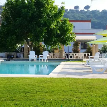 2 Bedrooms Appartement With Shared Pool Enclosed Garden And Wifi At Specchia *